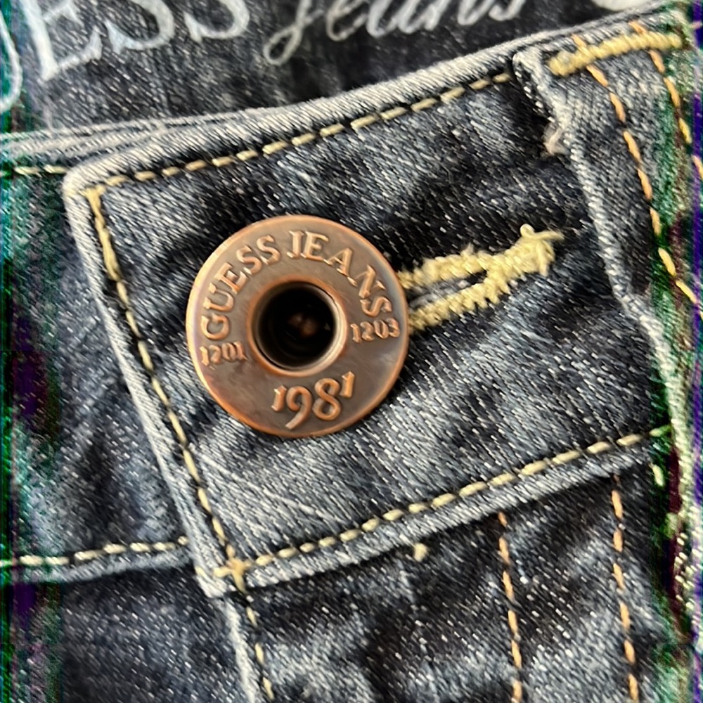 GUESS Ladies jeans size 26 - Picture 10 of 14